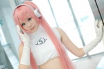 cosplay croptop gloves headset kotori megurine_luka pink_hair project_diva twintails vocaloid rating:Safe score:1 user:nil!