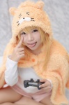 cosplay doma_umaru himouto!_umaru-chan hoodie pantyhose sheer_legwear shorts tshirt yui_(ii) rating:Safe score:0 user:nil!