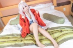 barefoot bed cleavage cosplay guguru hairband white_hair yukata yunohana_yuuna yuragisou_no_guguru-san yuragisou_no_yuuna-san rating:Safe score:1 user:nil!