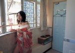 cleavage glass goldfish kawamura_yukie open_robe robe rating:Safe score:0 user:nil!