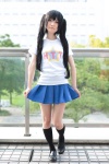 cosplay kneesocks k-on! nakano_azusa nepachi pleated_skirt school_uniform skirt skirt_lift tshirt twintails rating:Safe score:1 user:nil!