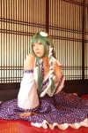 blouse cosplay detached_sleeves green_hair hanamura_misaki kochiya_sanae miko skirt socks touhou touhou_kinbauchou rating:Safe score:0 user:nil!
