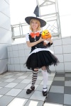 blonde_hair blouse bow cosplay kagamine_rin kurage_zakuro petticoat skirt thighhighs trick_and_treat_(vocaloid) vest vocaloid witch_hat rating:Safe score:0 user:pixymisa