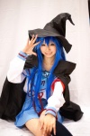 blue_hair cape cosplay himemiya_mahore izumi_konata kneesocks lucky_star pleated_skirt sailor_uniform school_uniform skirt witch_hat rating:Safe score:2 user:nil!