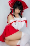 ass cosplay croptop detached_sleeves hairbow hakurei_reimu lenfried miko pleated_skirt skirt thighhighs touhou rating:Questionable score:4 user:nil!