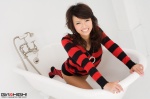 bathroom bathtub girlz_high kurahashi_saori striped sweater thighhighs rating:Safe score:0 user:nil!