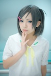 ahoge asae_ayato blue_eyes cosplay hair_clips hentai_ouji_to_warawanai_neko sailor_uniform school_uniform tsutsukakushi_tsukiko rating:Safe score:1 user:nil!