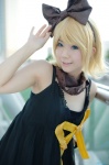 blonde_hair cosplay dress hairbow kagamine_rin kousaka_yun romeo_to_juliet_(vocaloid) scarf vocaloid rating:Safe score:1 user:nil!