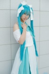blue_hair cosplay dress hair_ribbons hatsune_miku hitobashira_alice_(vocaloid) kiyu twintails vocaloid rating:Safe score:0 user:nil!