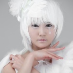 dress han_ga_eun white_hair rating:Safe score:1 user:mock