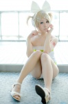blonde_hair cosplay hairbow hair_clips headphones kagamine_rin one-piece_swimsuit project_diva swimsuit vocaloid yuyu_kaname rating:Safe score:2 user:nil!