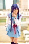 asakura_ryouko blue_hair cosplay kneesocks pleated_skirt sailor_uniform school_uniform skirt suzumiya_haruhi_no_yuuutsu uzuki rating:Safe score:0 user:pixymisa