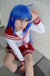 ahoge blue_hair cosplay izumi_konata lucky_star pantyhose pleated_skirt raiko sailor_uniform school_uniform skirt socks rating:Safe score:0 user:nil!