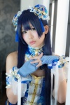 blue_hair cosplay double_bun fingerless_gloves gloves hello!_aki_love_live!_participation itsuki_akira love_live!_school_idol_project sonoda_umi tubetop rating:Safe score:0 user:nil!