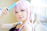 akitsu_honoka bodice cosplay gasai_yuno hairbows mirai_nikki pink_eyes pink_hair tripletails rating:Safe score:0 user:pixymisa