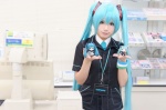 aqua_hair blouse cosplay familymart hatsune_miku tie twintails vocaloid yu rating:Safe score:0 user:nil!