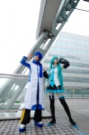 cosplay default_costume hatsune_miku kaito saya touya_hibiki twintails vocaloid rating:Safe score:0 user:Hana-chan