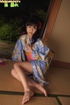 barefoot genjoshi_summer_special_2009 minami_yui ponytail yukata rating:Safe score:2 user:nil!