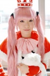 cosplay croptop crown one_piece perona pink_hair shawl stuffed_animal twintails yu-cha rating:Safe score:0 user:nil!