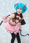 aqua_hair chii cleavage cosplay dress elbow_gloves fingerless_gloves gloves hairbows hatsune_miku project_diva stirrup_socks tail twintails vocaloid world_is_mine_(vocaloid) rating:Safe score:3 user:pixymisa