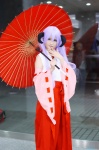cosplay detached_sleeves hakama hanyuu higurashi_no_naku_koro_ni horns miko nogizaka_kura purple_hair umbrella yukata rating:Safe score:0 user:nil!
