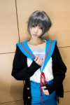 cosplay nagato_yuki sailor_uniform school_uniform sera silver_hair suzumiya_haruhi_no_yuuutsu rating:Safe score:2 user:Log