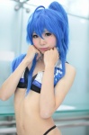 ahoge bikini blue_hair cosplay croptop himemiya_mahore izumi_konata lucky_star swimsuit rating:Safe score:4 user:pixymisa