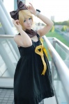 blonde_hair cosplay dress hairbow kagamine_rin kousaka_yun romeo_to_juliet_(vocaloid) scarf vocaloid rating:Safe score:0 user:nil!