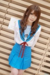 asahina_mikuru cosplay momoneko_haru pleated_skirt sailor_uniform school_uniform skirt suzumiya_haruhi_no_yuuutsu rating:Safe score:0 user:nil!