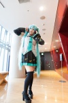 aqua_hair blouse cosplay detached_sleeves hatsune_miku headset himezonoroozu miniskirt pleated_skirt skirt thighhighs tie twintails vocaloid zettai_ryouiki rating:Safe score:0 user:pixymisa