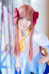 apron blouse cosplay hairbow mayoi_neko_overrun! serizawa_fumino sim skirt tie twintails rating:Safe score:0 user:pixymisa