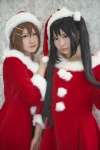 cosplay hair_clips hayashida_azu hirasawa_yui k-on! nakano_azusa nana_(iv) santa_costume stocking_cap twintails rating:Safe score:0 user:pixymisa