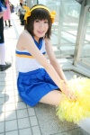 cheerleader_uniform cosplay hairband hair_ribbons kneesocks miniskirt pleated_skirt pom_poms skirt suzumiya_haruhi suzumiya_haruhi_no_yuuutsu tank_top wakame rating:Safe score:0 user:nil!
