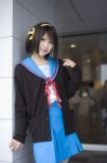 cardigan cosplay hairband hair_ribbons miniskirt nazakura_haruhi pleated_skirt sailor_uniform school_uniform skirt suzumiya_haruhi suzumiya_haruhi_no_yuuutsu rating:Safe score:0 user:nil!