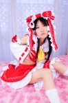 bra cosplay hairbow hakurei_reimu hanausagi_manyu jumper miko socks touhou rating:Safe score:0 user:LittleSweetLoli