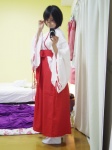 camera glasses hakama kimono luchiino miko self-shot rating:Safe score:2 user:nil!