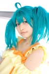 ahoge aqua_hair cosplay macross macross_frontier ranka_lee suzune tank_top twintails rating:Safe score:0 user:nil!