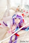 bed cosplay dress hat patchouli_knowledge purple_hair robe saku sweet_garden thighhighs touhou rating:Safe score:0 user:nil!