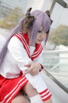 cosplay hair_ribbons hiiragi_kagami kaika kneesocks lucky_star pleated_skirt purple_hair sailor_uniform school_uniform skirt twintails rating:Safe score:0 user:nil!