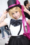 blonde_hair blouse bowtie chii cosplay hair_clips kagamine_rin suspenders tiered_skirt top_hat vocaloid rating:Safe score:0 user:pixymisa