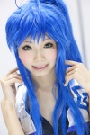 ahoge bikini blue_hair cosplay himemiya_mahore izumi_konata lucky_star midriff ponytail swimsuit vest rating:Safe score:1 user:pixymisa