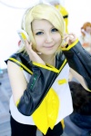 blonde_hair cosplay default_costume kagamine_rin vocaloid yuuki rating:Safe score:0 user:Log