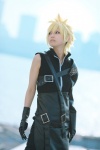 armor beng blonde_hair cardigan cloud_strife cosplay crossplay final_fantasy final_fantasy_vii gloves trousers rating:Safe score:0 user:nil!