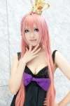 bow cleavage cosplay crown dress izumi_ayame megurine_luka pink_hair vocaloid world_is_mine_(vocaloid) rating:Safe score:0 user:pixymisa
