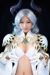 castanic_mage cosplay detached_sleeves doremi gloves horns silver_hair tera_(mmporg) trench_coat rating:Safe score:1 user:pixymisa