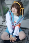 ai_(v) armband cosplay hairband hair_ribbons kneesocks pleated_skirt sailor_uniform school_uniform skirt suzumiya_haruhi suzumiya_haruhi_no_yuuutsu rating:Safe score:0 user:nil!