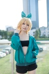 blonde_hair cosplay hairbow jacket kagamine_rin nepachi shorts tubetop vocaloid rating:Safe score:1 user:pixymisa