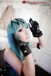alice_(queen's_gate) aqua_hair camisole choker cosplay gloves hyper_boost queen's_blade queen's_gate saku rating:Safe score:0 user:nil!