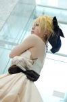 blonde_hair cosplay fate/series fate/stay_night gloves gown hairbow kazuha saber saber_lily rating:Safe score:0 user:nil!
