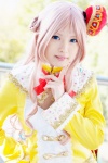atelier_meruru blonde_hair bow cape cosplay crown dress merurulince_rede_arls miho rating:Safe score:0 user:pixymisa